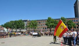 Klaipėdiečiai pasveikino NATO karius