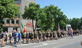 Klaipėdiečiai pasveikino NATO karius