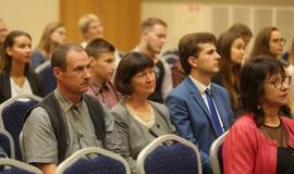 Pasveikinti šimtukus pelnę Klaipėdos abiturientai