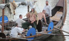 Senovinių laivų paradas