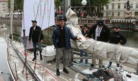 Jūrinės valstybė pasiuntiniai išplaukė į šimtmečio odisėją