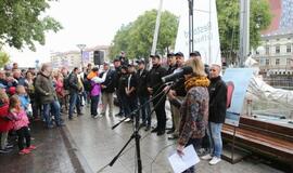 Jūrinės valstybė pasiuntiniai išplaukė į šimtmečio odisėją