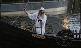 Senovinių laivų paradas