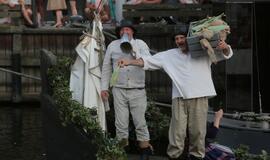 Senovinių laivų paradas