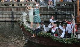 Senovinių laivų paradas