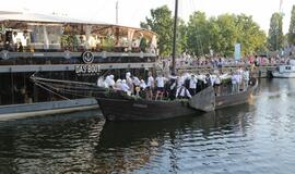 Senovinių laivų paradas