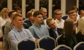 Pasveikinti šimtukus pelnę Klaipėdos abiturientai