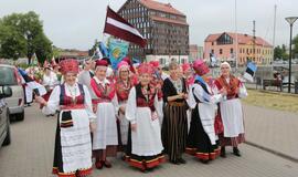 Klaipėdoje nusidriekė iškilminga eisena