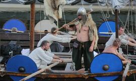 Senovinių laivų paradas