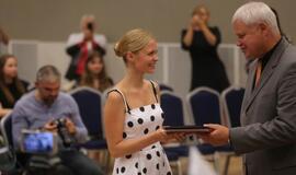 Pasveikinti šimtukus pelnę Klaipėdos abiturientai