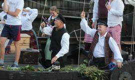 Senovinių laivų paradas