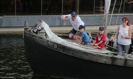 Senovinių laivų paradas