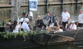 Senovinių laivų paradas