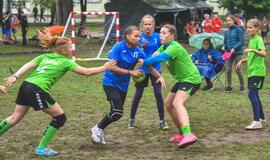 Gatvės rankinio turnyro dalyviams – išbandymas lietumi