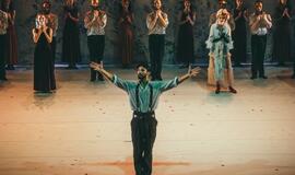 „Graikas Zorba“: žemė pajūryje juda sirtakio ritmu