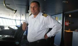 Ar laivo kapitonas gali tuokti žmones laive?