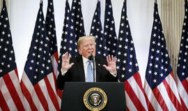 D. Trumpas teigia, kad išgelbėjo pasaulį nuo karo su Šiaurės Korėja