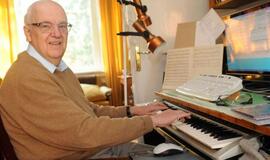 Klaipėdos akvarelės: namai ir žmonės (547)