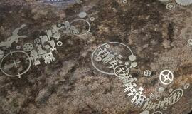 Menininkas Saulius Vaitiekūnas į pajūrį atvežė savo akmenis