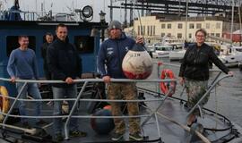 Narai nori atkreipti dėmesį į problemas po vandeniu