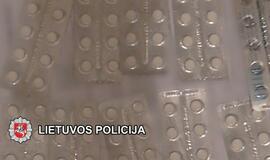 Pavojingus narkotikus platino bendrabučiuose