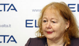 Politikai lenktyniauja ir infantilumu