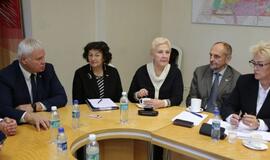 Ligoninių jungimosi netrokšta