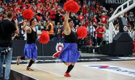 Per „Ryto” ir „Žalgirio” rungtynes greta aikštelės atvažiavo didžiulis unitazas