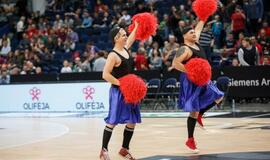 Per „Ryto” ir „Žalgirio” rungtynes greta aikštelės atvažiavo didžiulis unitazas