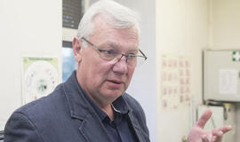 Šalina „tiksinčias bombas“ ir Palangai žada bangolaužį