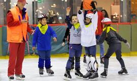 Ant „Akropolio“ ledo – nuotaikingos moksleivių estafetės