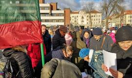 Mitingas prieš vaikų atiminėjimą