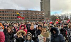 Mitingas prieš vaikų atiminėjimą