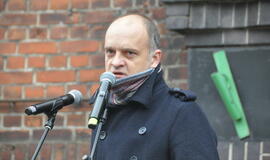 Apglėbė apleistą buvusį policijos pastatą