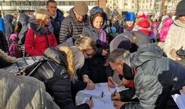 Mitingas prieš vaikų atiminėjimą