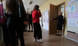 Streikas įgauna pagreitį, bet mokinius žada užimti