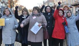 Streikas tęsiasi: mokytojai išėjo į gatves