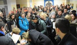 Ir į mokyklas vaikus registruos internetu