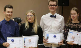 Klaipėdos rajono jaunimui įteiktos "Auksinės lemputės"