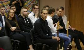 Jaunimui įteiktos “Auksinės lemputės”