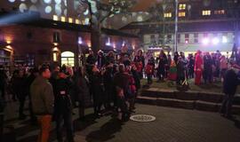 Bibliotekoje sužibo įspūdingos eglutės