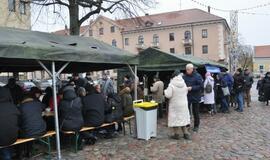 Prieškalėdinis susibūrimas vaišintis žuviene