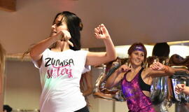 Klaipėdietės žiemą pasitiko zumbos ritmais