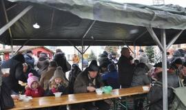 Prieškalėdinis susibūrimas vaišintis žuviene