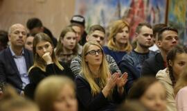 Jaunimui įteiktos “Auksinės lemputės”