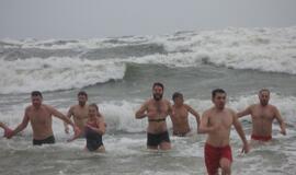 Sveikuolių maudynės