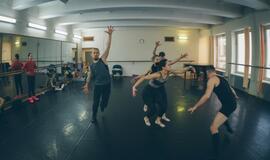 Dinozaurai iš Marso primins tikrąsias vertybes