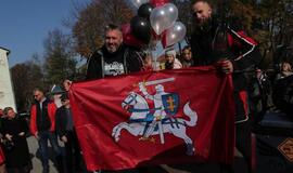 Į Indiją motociklu keliaujantys lietuviai pateko į avariją