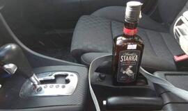 Įkliuvo sunkiai apgirtęs vairuotojas