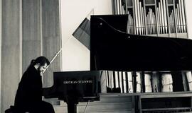 Motiejaus Bazaro debiutinė programa „Pirmi ir paskutiniai“